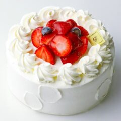 いちご畑の生クリームデコレーション